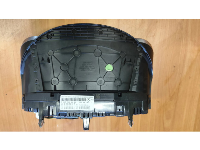 Přístrojová deska Mercedes-Benz C W205 2017 A2059000016, A2059021204