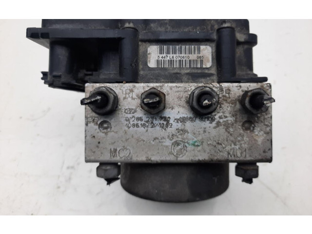 Блок АБС 0265231732   Nissan  Note (E11)  2006 - 2014 года