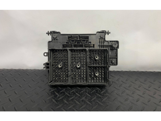 Pojistková skříňka 15115617 Hummer H2 2005