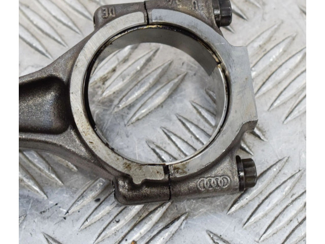 Píst 038J03LS Audi A4 S4 B8 8K CJCB