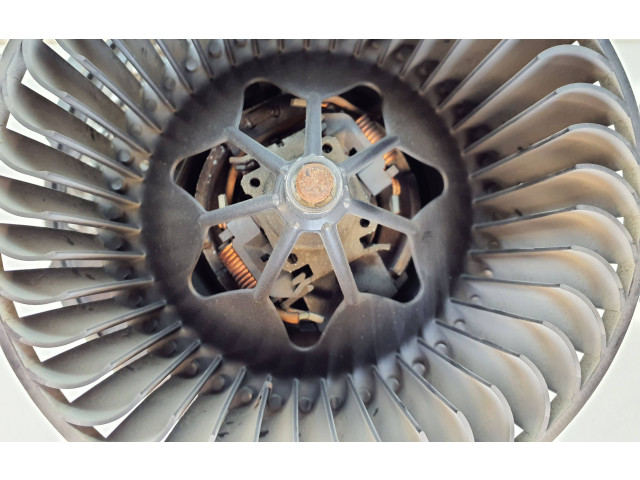 Вентилятор печки    3C1820015J   Volkswagen Golf Plus