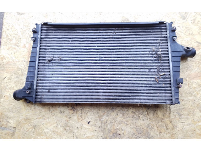 Интеркулер     Audi A6 Allroad C5 2.5