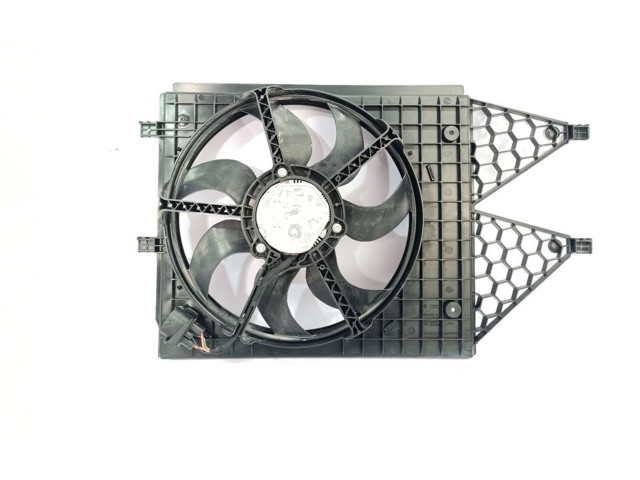 Вентилятор радиатора     6R0121207    Audi A1 