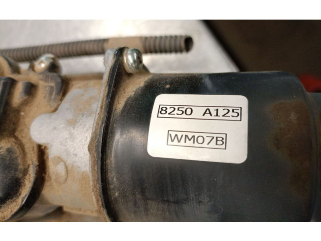 Моторчик дворников 8250A146, 8250A146 Mitsubishi L200