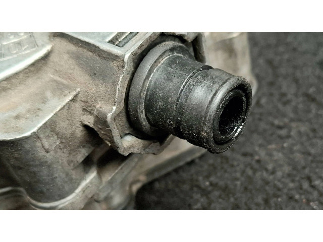 Vstřikovací čerpadlo 038145209N, 100426D   Volkswagen Caddy     