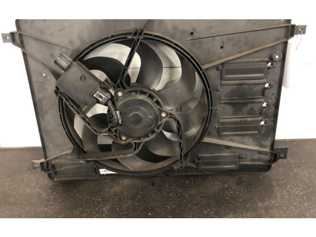 Крыльчатка вентилятора    Volvo  V60  2013 - 2018 года