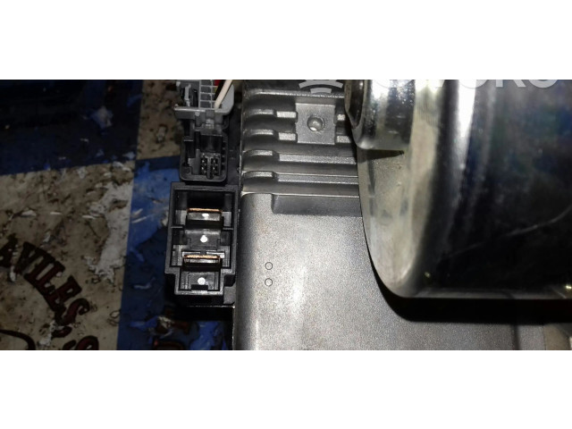 Руль Renault Clio III  2005 - 2012 года 488105110R      