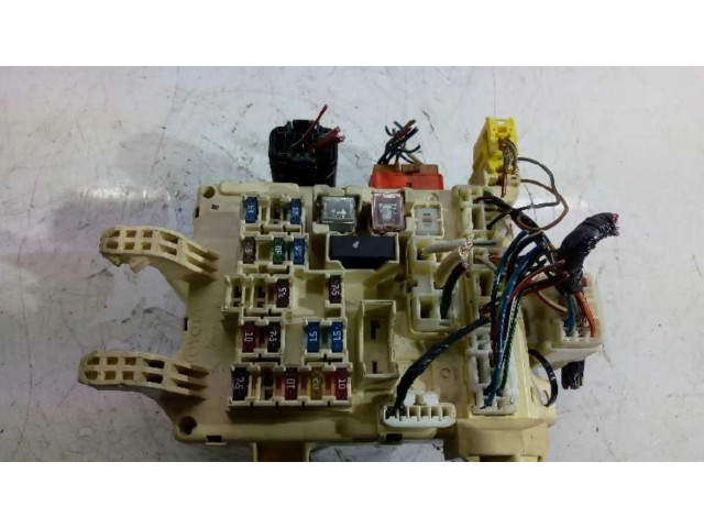   Pojistková skříňka    Toyota Corolla E110 