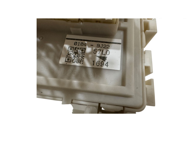 Pojistková skříňka 01049J22, 57L0 Suzuki Kizashi 2011