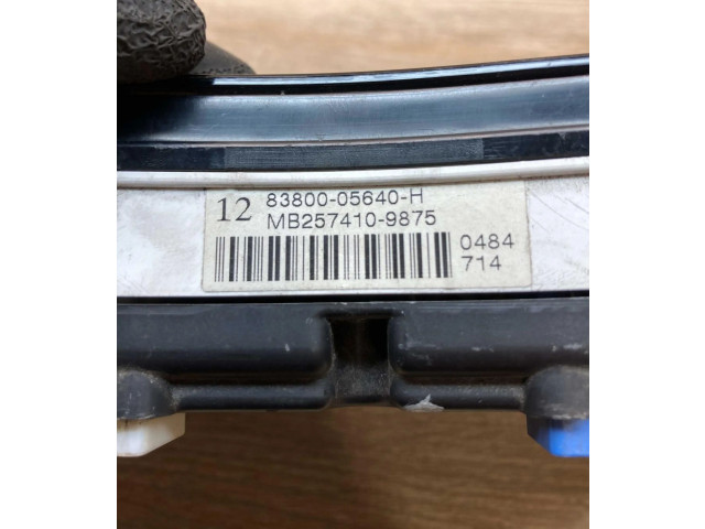 Přístrojová deska Toyota Previa (XR30, XR40) II 2000 8380005640H, 2574109875