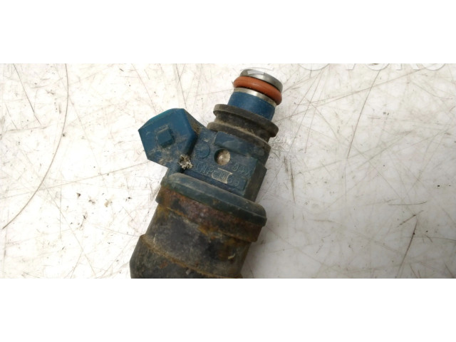 Форсунка INP068 Mitsubishi Colt 4G13