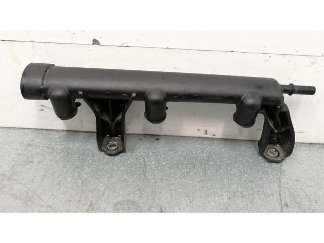 Vstřikovací lišta 9816955780 Citroen C3 Picasso 1.4