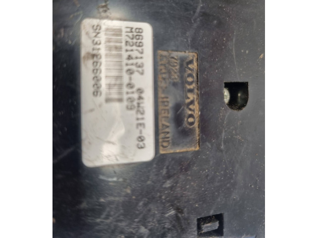 Блок управления климат-контролем 8697137, 04W21E03 Volvo XC90