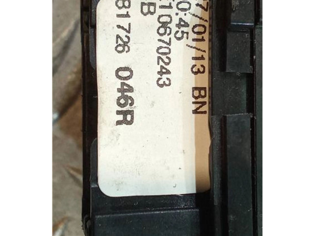 Переключатель дворников 81726046R Dacia Dokker