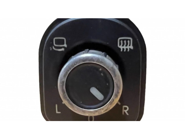 Включатель зеркал