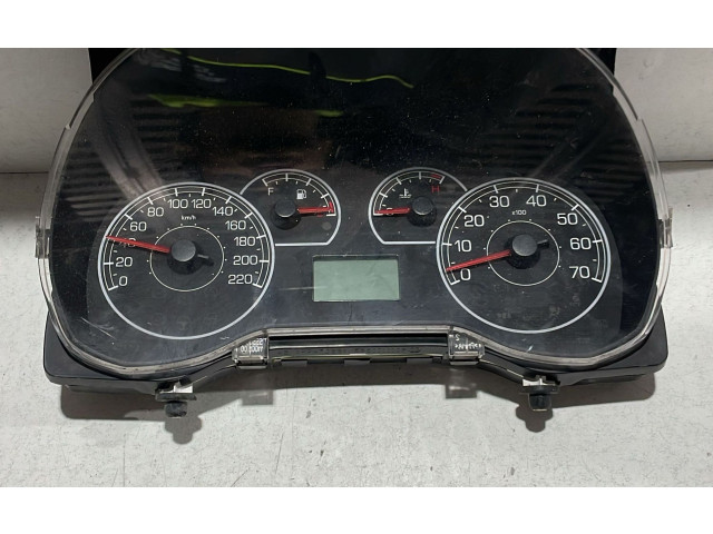 Панель приборов Fiat Grande Punto