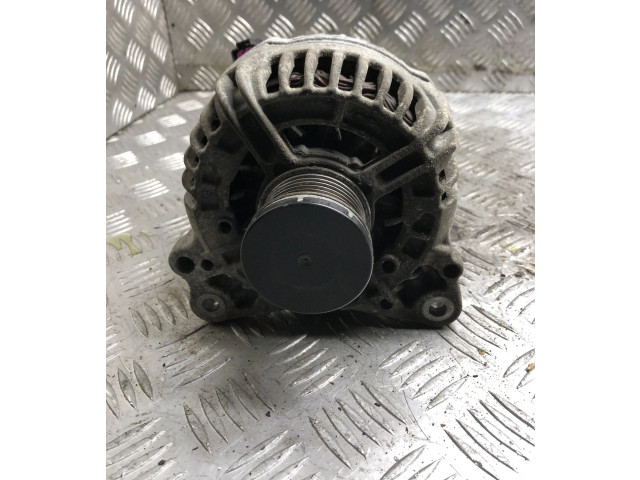 Генератор 03F903023D, 0124525201   Skoda Yeti (5L)      