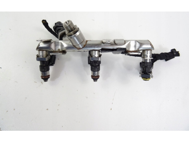 Vstřikovací lišta 04C133317R Volkswagen T-Roc