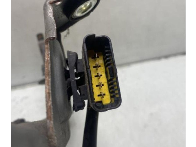 Моторчик дворников 7701055893    Renault Trafic II (X83)