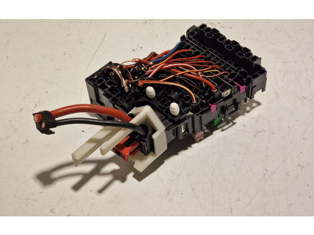 Блок предохранителей 5Q0937615C Skoda Octavia Mk3 (5E)