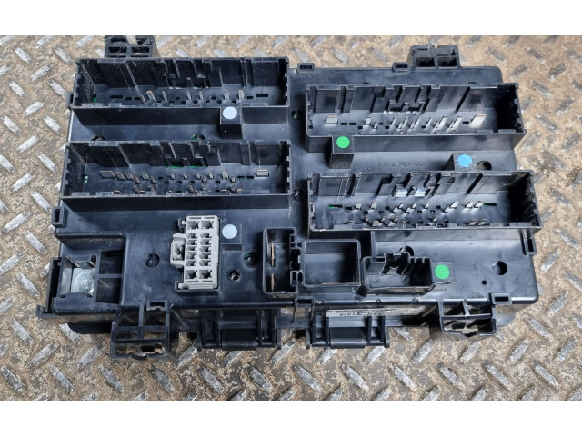 Блок предохранителей 68425203AB, P68425203AB   Jeep Grand Cherokee    