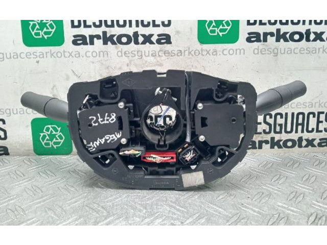 Ручка стеклоочистителей    Renault Megane II