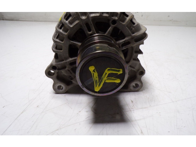 Генератор 04E903015, 04E903015 Volkswagen Golf SportWagen