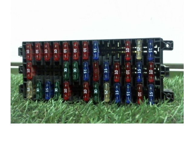 Pojistková skříňka 2541100Q0A, 2541100Q0A Nissan Primastar 2015