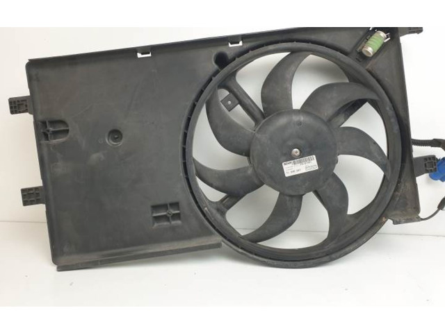 Вентилятор радиатора 51854570, 51805807 Fiat Qubo