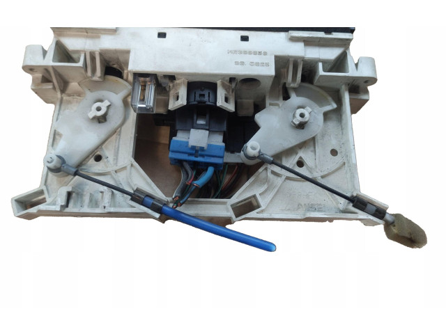 Блок управления климат-контролем MR398658 Mitsubishi Space Wagon