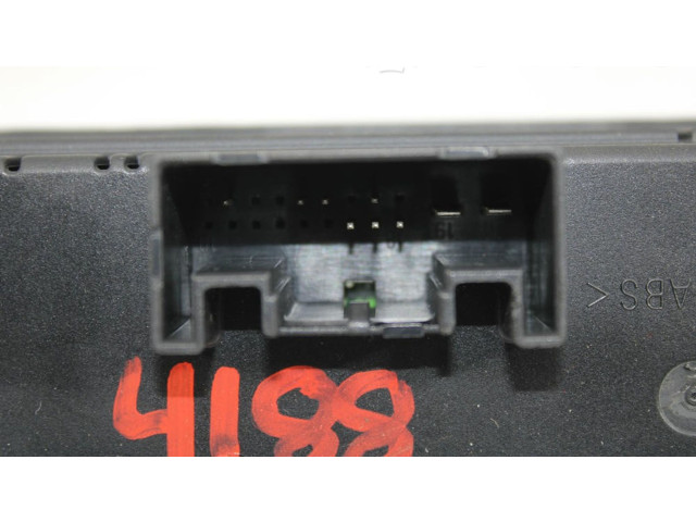 Модуль блока управления кондиционером 8V0820047D   Audi A3 S3 8V