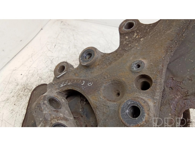 Передний поворотный кулак (ступица, цапфа)