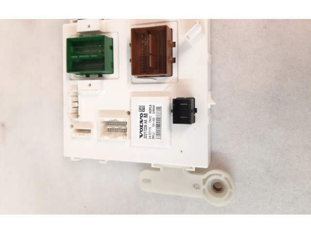 Блок комфорта 32217336 Volvo XC90