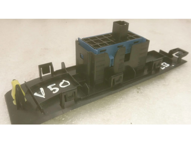 Включатель электрических окон