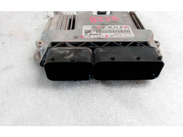 Блок управления двигателем Блок управления 03L906018BP Skoda Yeti (5L)