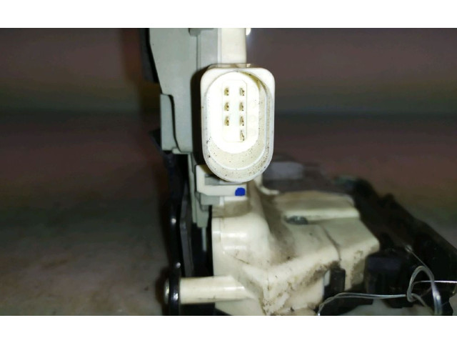 Зеркало электрическое Audi A1 2010 - 2018 года