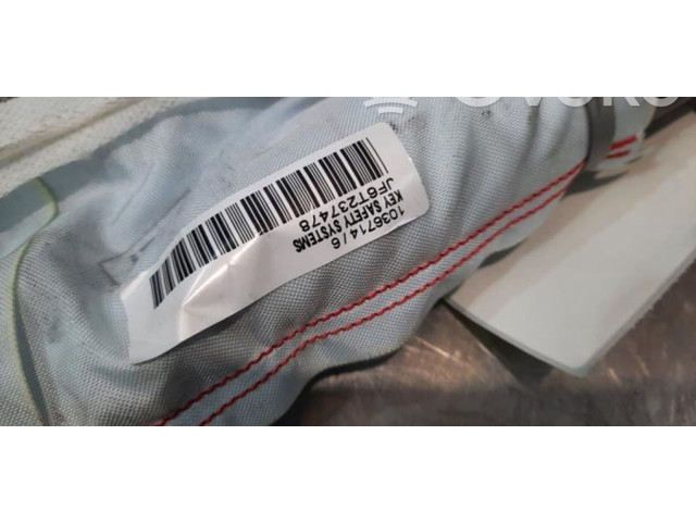 Боковая подушка безопасности 6V0880742E, 6V0880742B Skoda Fabia Mk3 (NJ)