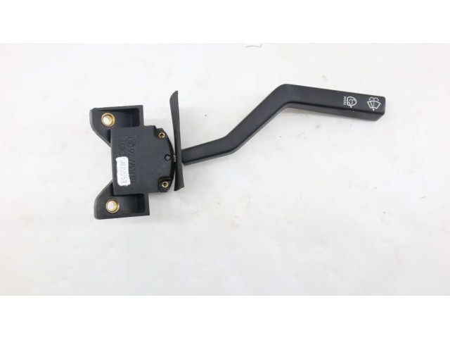 Ручка стеклоочистителей 1363015 Volvo 940