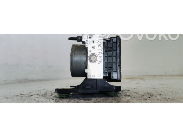 Блок АБС 5WA614517BL Skoda Octavia Mk4 2019 - года