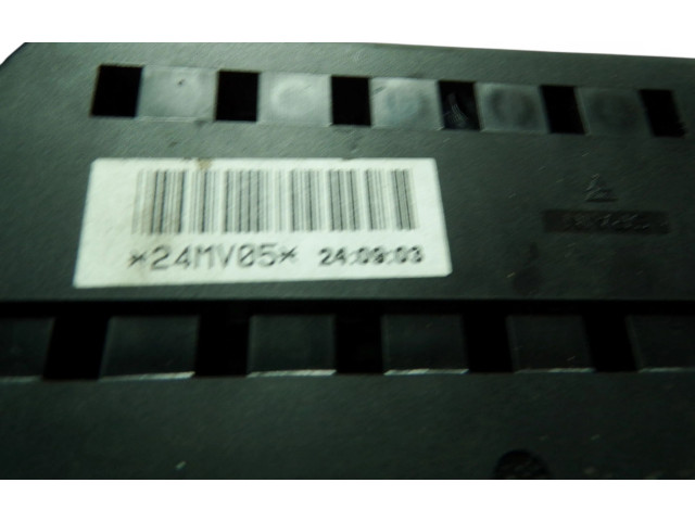 Блок предохранителей 24MV05   Volvo S80    