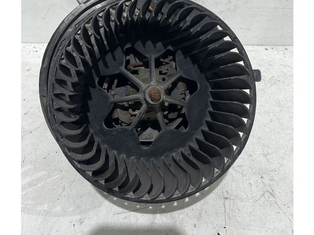 Вентилятор печки       Volkswagen PASSAT B6