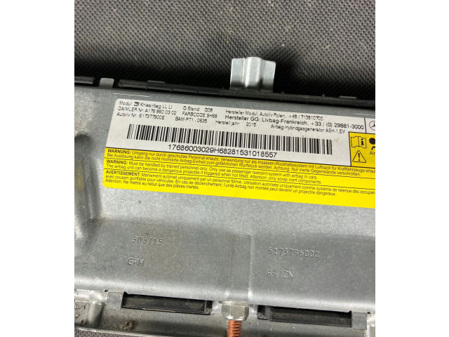 Подушка безопасности для колен A1768600302, A1768600302   Mercedes-Benz GLA W156