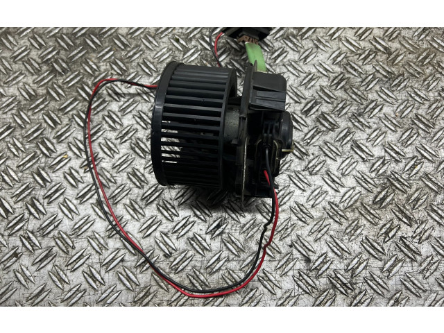 Вентилятор печки       Renault Clio III