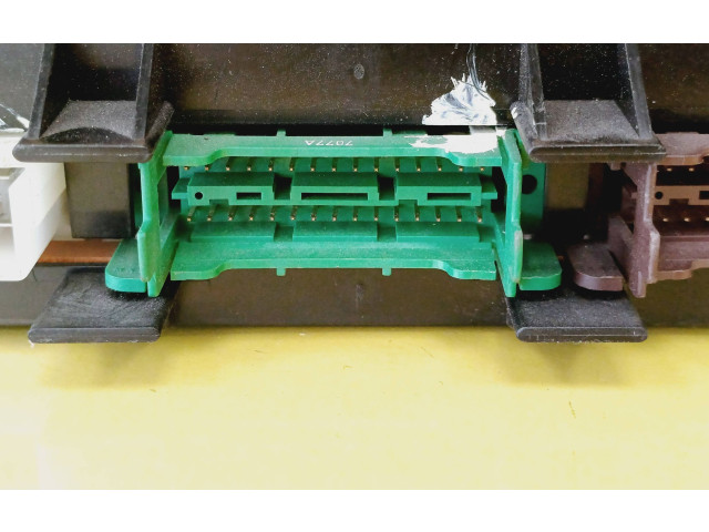 Řídící jednotka 7700811457   Renault Safrane 1998