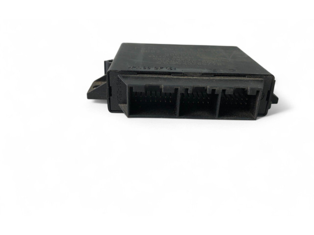 Блок управления 30682548   Volvo S80