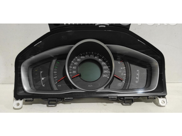 Панель приборов    Volvo V70       