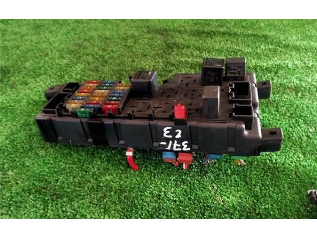 Блок предохранителей 8678449, D5244T5   Volvo XC90    