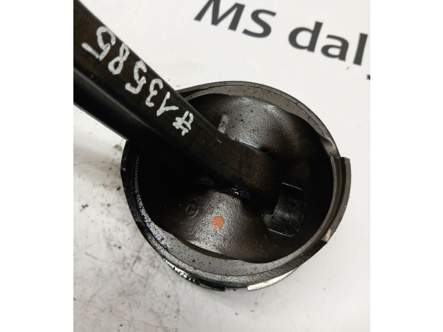 Píst A6110300320, A6130300117 Mercedes-Benz S W220