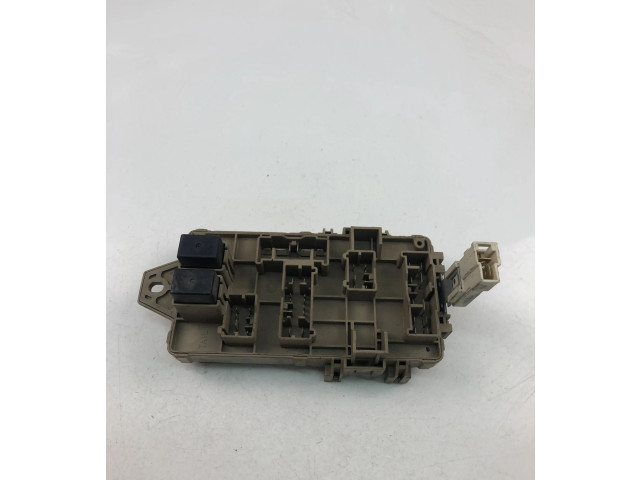 Блок монтирования реле LB100603B   Subaru Forester SG    