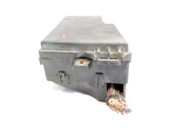 Pojistková skříňka Řídící jednotka BSM av6t13a067 Ford C-MAX II 2013